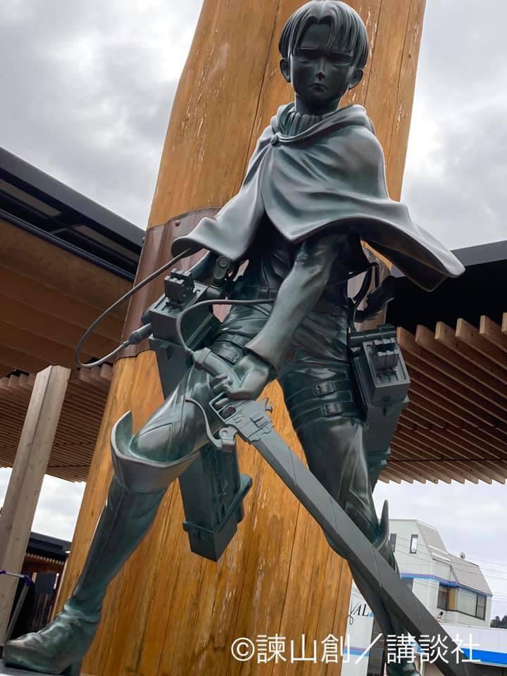 日田駅前 リヴァイ兵長像