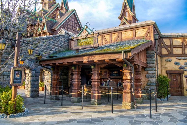 ファンタジースプリングス　レストラン