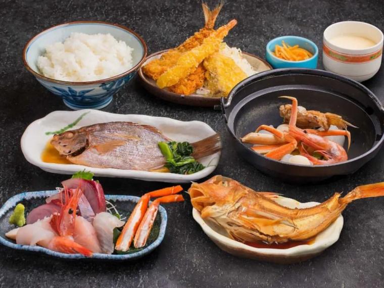 金沢駅周辺のおすすめグルメスポット 〜一人で気軽に立ち寄りたい編〜