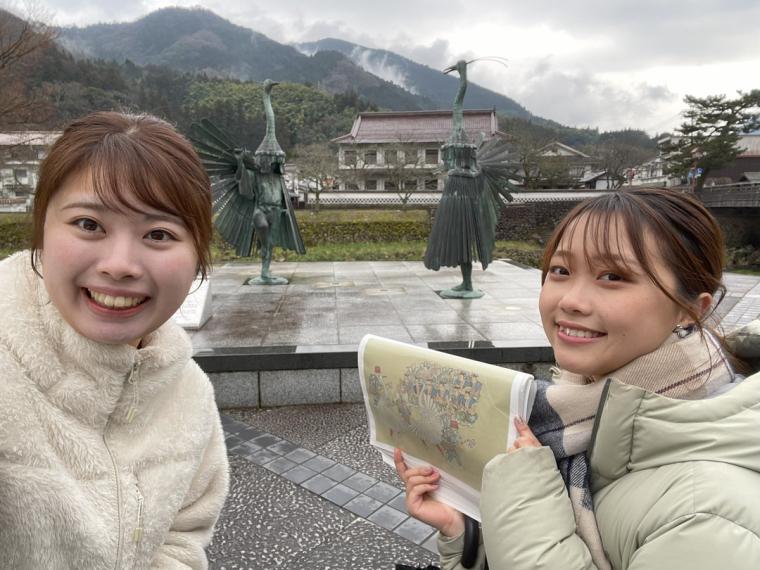 山陰の小京都を90分で巡るお手軽ツアー！畳のある教会やハート模様の巨大な鯉も｜島根県津和野町