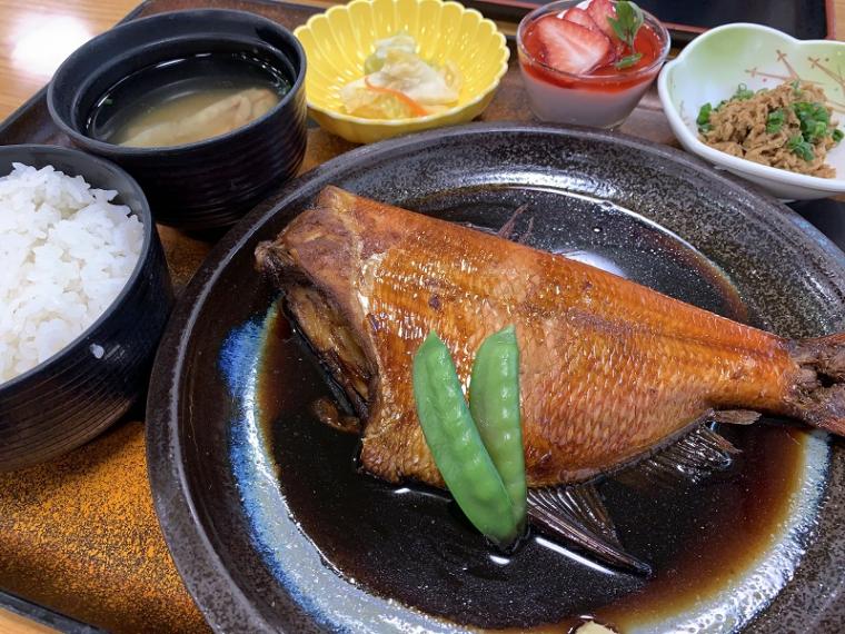 【焼津・焼津さかなセンター】魚市場にポップコーン店登場?! 魚のまちに新風～新間いずみ1万円ひとり旅～