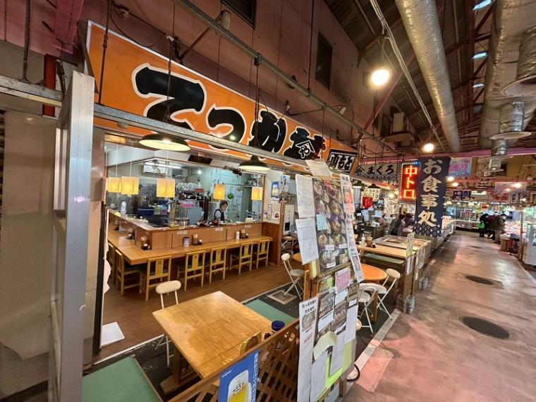 【焼津・焼津さかなセンター】魚市場にポップコーン店登場?! 魚のまちに新風～新間いずみ1万円ひとり旅～