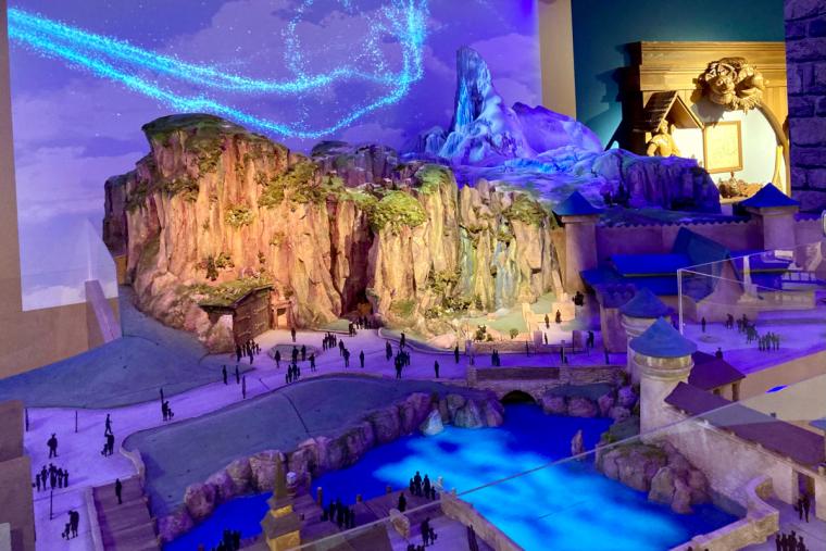 ファンタジースプリングス ニューチャプター・ビギンズ展