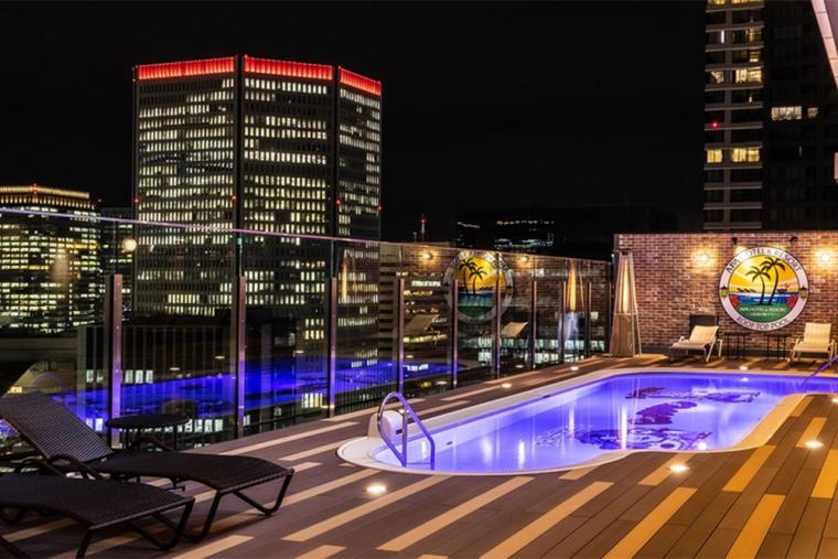 アパホテル＆リゾート〈大阪梅田駅タワー〉 ビックリマンプール