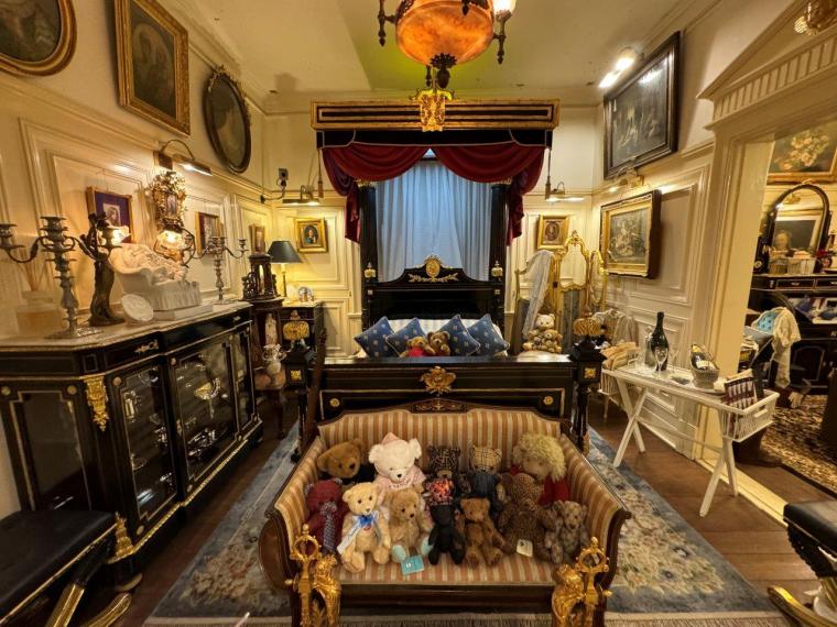 異人館や教会のレトロカフェ