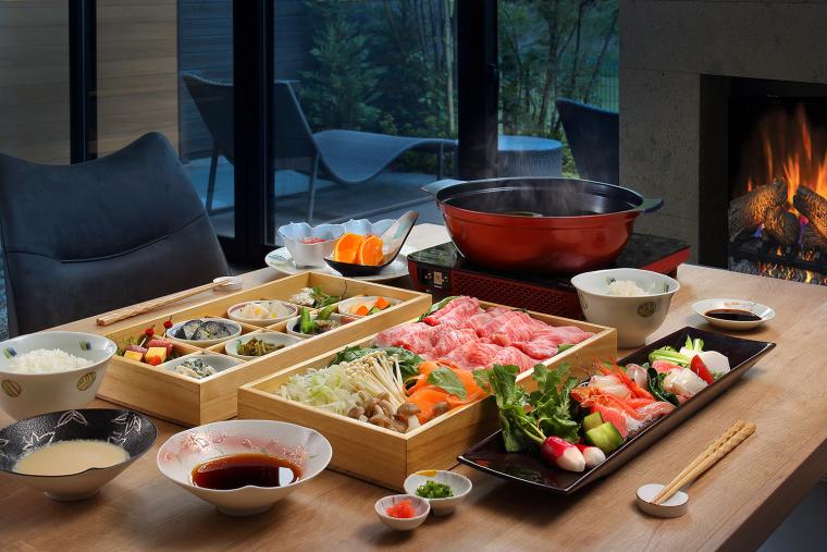 栃木・塩原に1日4組限定露天風呂付きヴィラ「紅葉 KUREHA」オープン