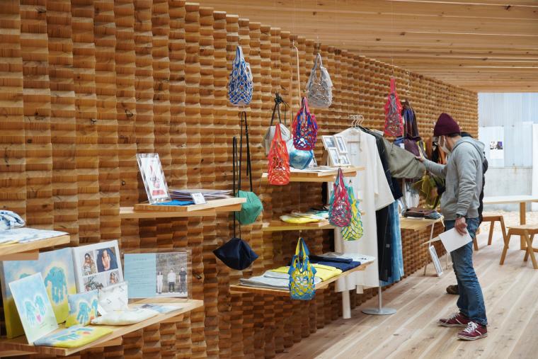 「丹後ちりめん」ファクトリーSHOP