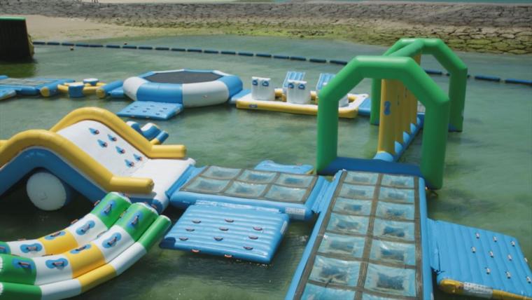 夏の定番♪巨大な海の遊園地を体験！「ちゅらウォーターパーク」（豊見城市）