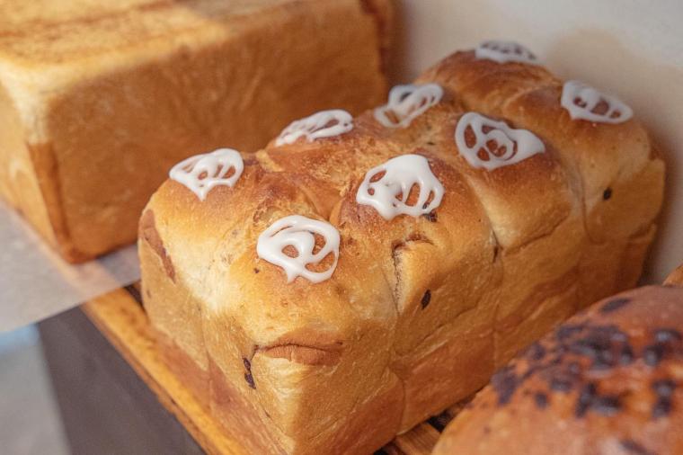 耳までおいしい天然酵母食パン「天食米果」（浦添市）