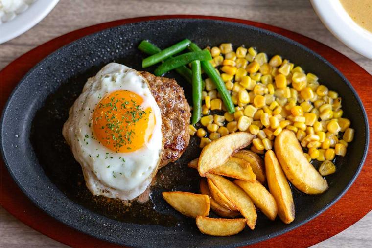 ハンバーガーの名店・ゴーディーズの新店がオープン！オールドアメリカンな「Castle Rock Diner（キャッスルロック ダイナー）」（読谷村）