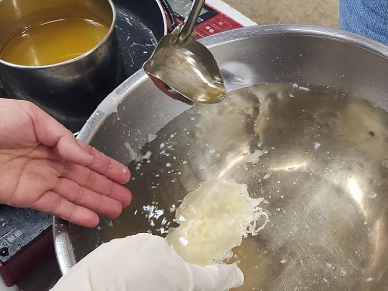 【静岡県焼津市・葵サンプル】まるで本物! 流行りの食品サンプルづくりを体験～新間いず みひとり旅～