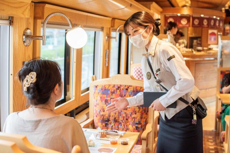 「富士山ビュー特急」スイーツプラン