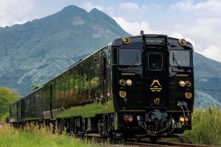 特急「かんぱち・いちろく」号