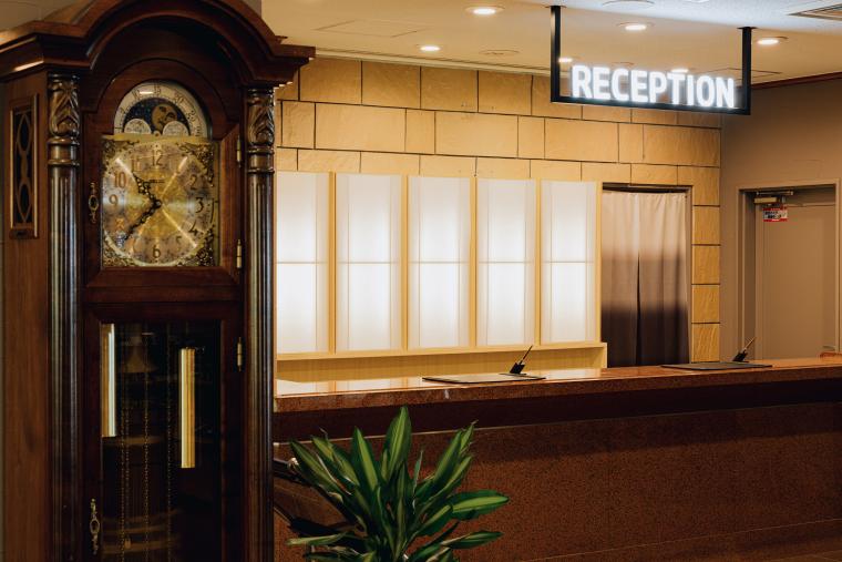 「ホテル琵琶レイクオーツカ」フロント