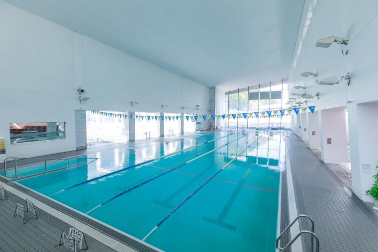 「スプリングスひよし」温水プール