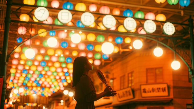花火フェスや水かけライブも！西武園ゆうえんち「大夏祭り」開催