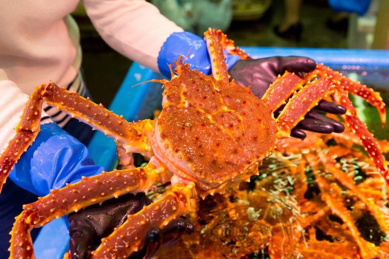 「小樽三角市場」