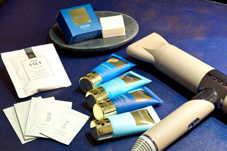 鈴 京都宮川筋 hitotose 穐 Aki