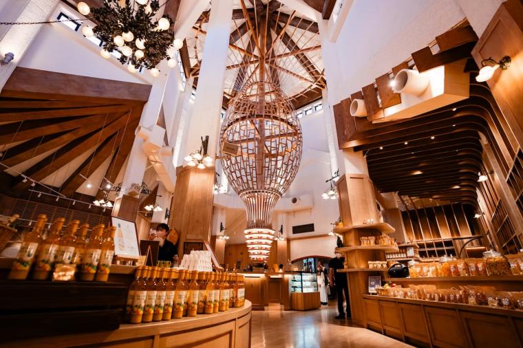 【沖縄】飲んで食べて！大人も満喫できるナゴパイナップルパークの遊び方（名護市）