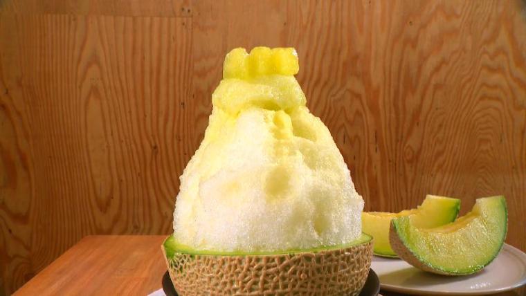 【静岡県浜松市・メロンショップマエシマ】半玉どかん! 高級メロン専門店の“攻めてる”かき氷 