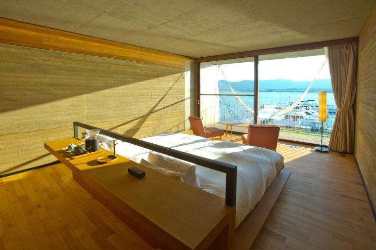 YANMAR SUNSET MARINA CLUBHOUSE&HOTEL