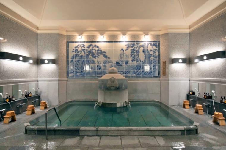 「神の湯」女子浴室