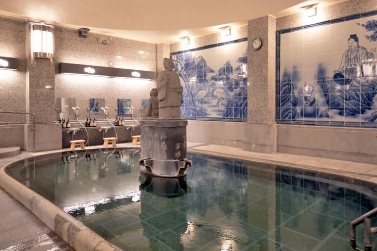 「霊の湯」女子浴室