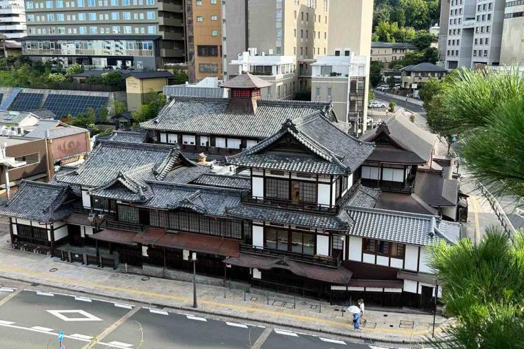 道後温泉本館