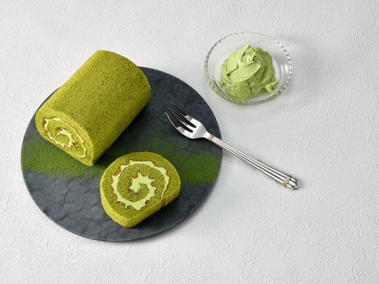 「KNOU」京都 濃茶ロールケーキ