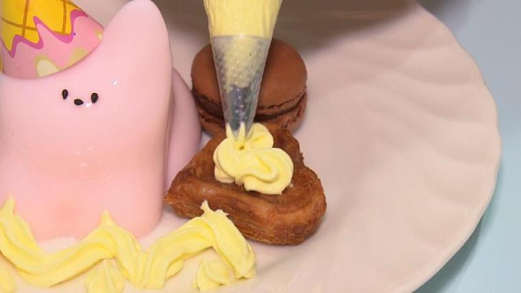 【静岡県伊豆の国市・エスパーク】New オープン 4 店舗 極上ポーク・イタリアン・スイーツに足湯もある!