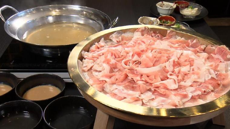 【静岡県伊豆の国市・エスパーク】New オープン 4 店舗 極上ポーク・イタリアン・スイーツに足湯もある!