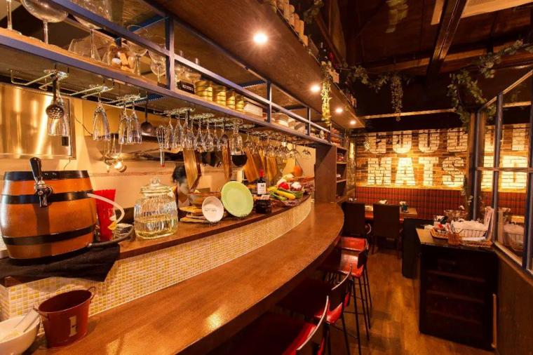 牛タンとがぶ飲みワイン MATSUDAYA