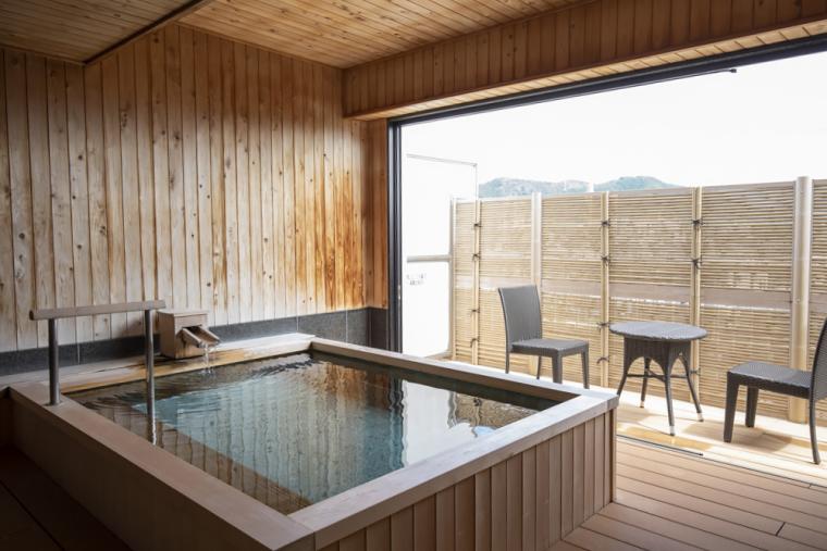 「道後プリンスホテル」