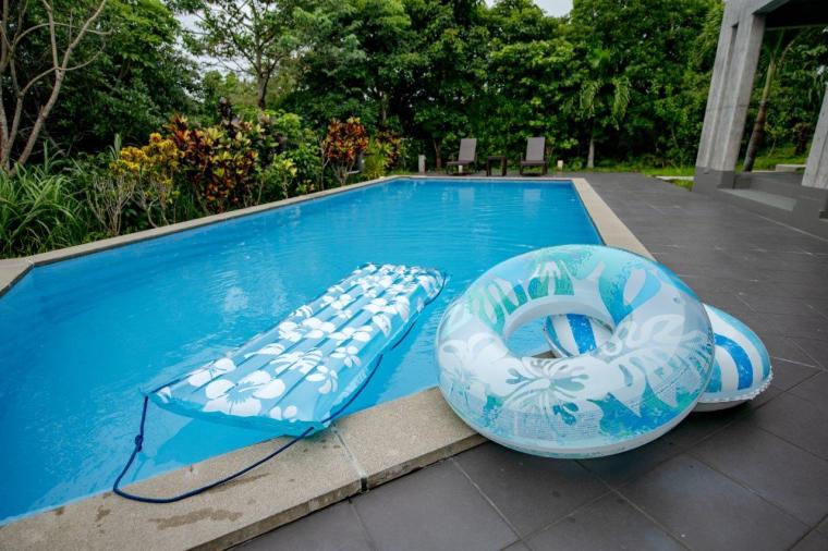 沖縄の奥深くへ。森に溶け込む隠れ家「MAGACHABARU OKINAWA」