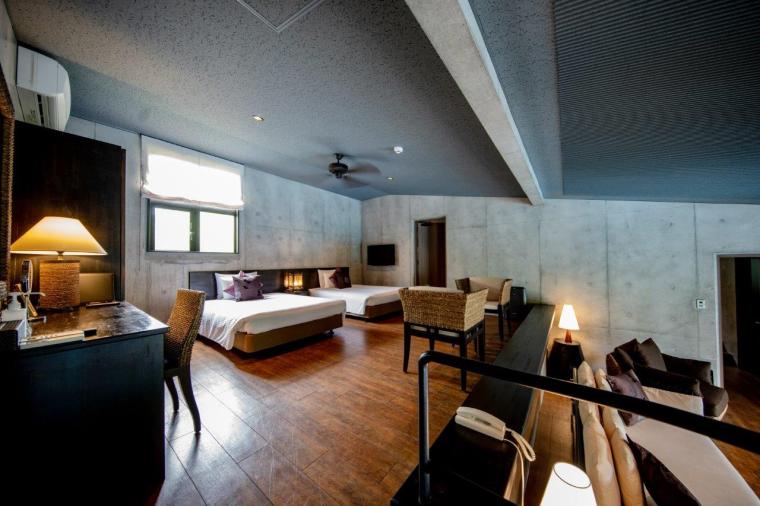 沖縄の奥深くへ。森に溶け込む隠れ家「MAGACHABARU OKINAWA」