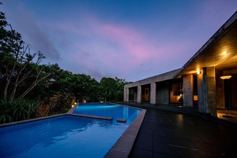 沖縄の奥深くへ。森に溶け込む隠れ家「MAGACHABARU OKINAWA」