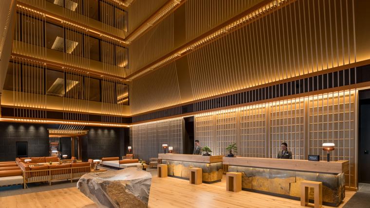 「ヒルトン京都」フロント