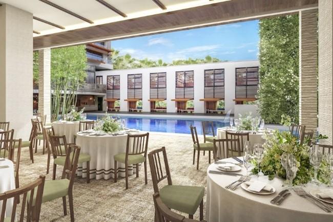 プールサイドレストラン