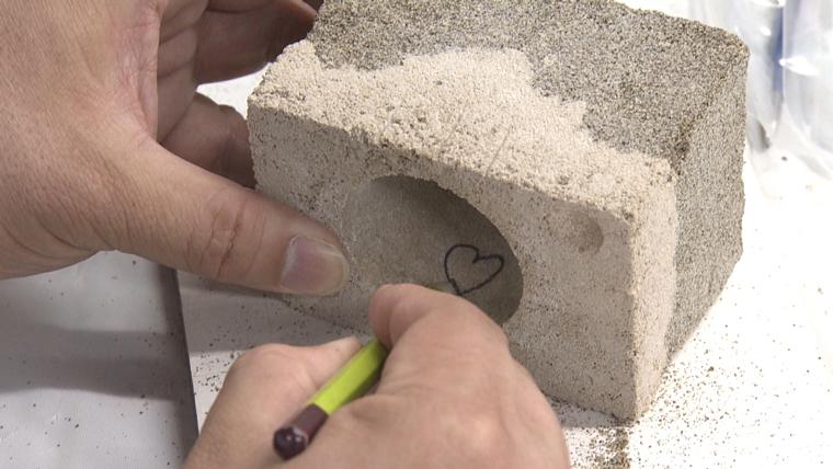 ものづくりのまち・高岡市金屋町で鋳物体験！創業100年超の工房で作るやさしい音色の風鈴