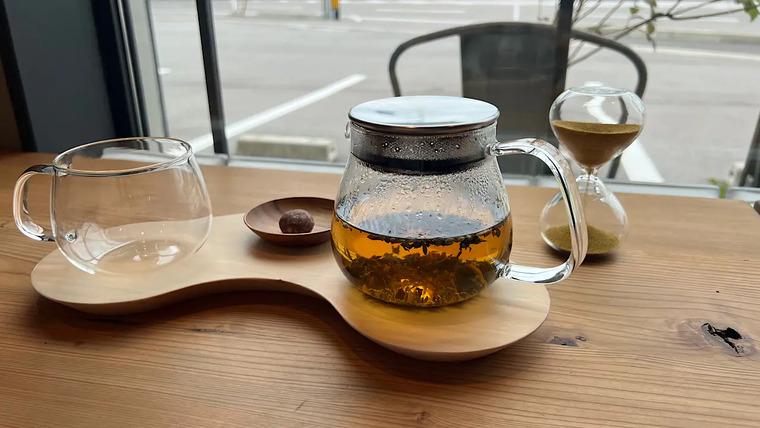 ハイセンスなお花屋さんとジェラートやハーブティに癒されるカフェ【毎日+popo】植物療法士のいる“花屋カフェ”