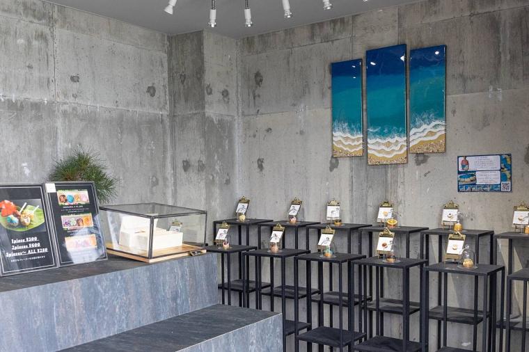 【沖縄】ひと口サイズのカラフルで可愛いサーターアンダギー『De:（デコロン）』（豊見城市）