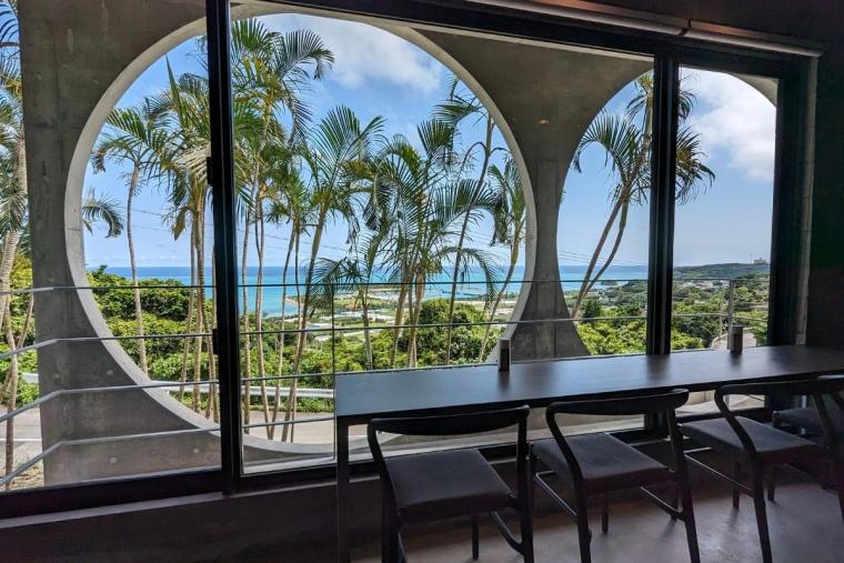 【沖縄】古代アステカの伝統的なチョコレートと沖縄南城市の絶景を…「-modica-モディカ」（南城市）