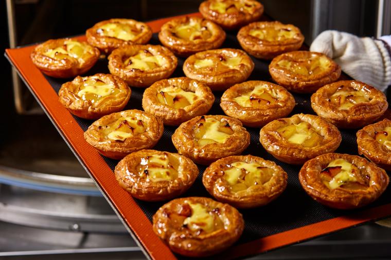 焼きたて北海道アップルパイ