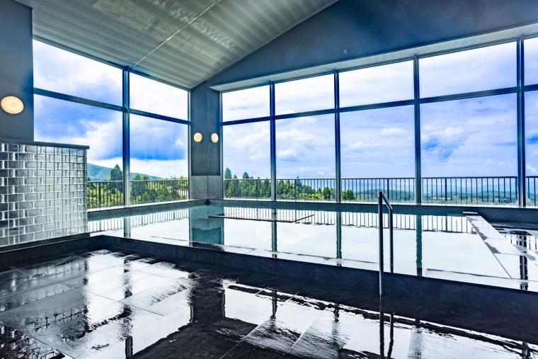 「AUBEGIO霧島観光ホテル」展望大浴場「峰」