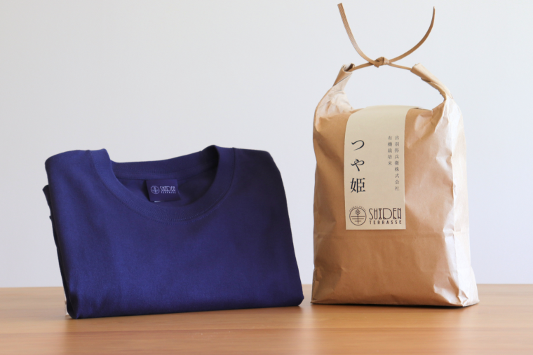オリジナルTシャツと有機JAS認定「つや姫」