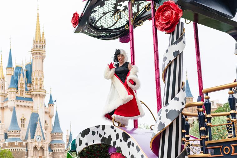 東京ディズニーランド　パレード　2024年