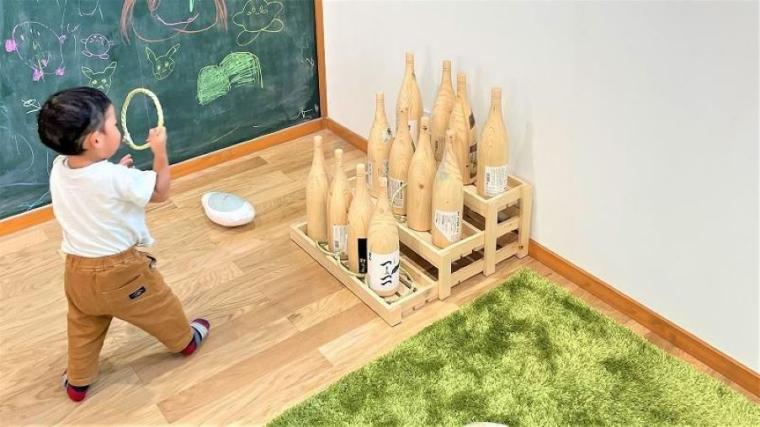 “一升瓶”でこんなにはしゃげる！老舗酒蔵×子どもの遊び場がすごかった！唯一無二の新スポット【渕上パパが行く、公園ブラボー＃20】