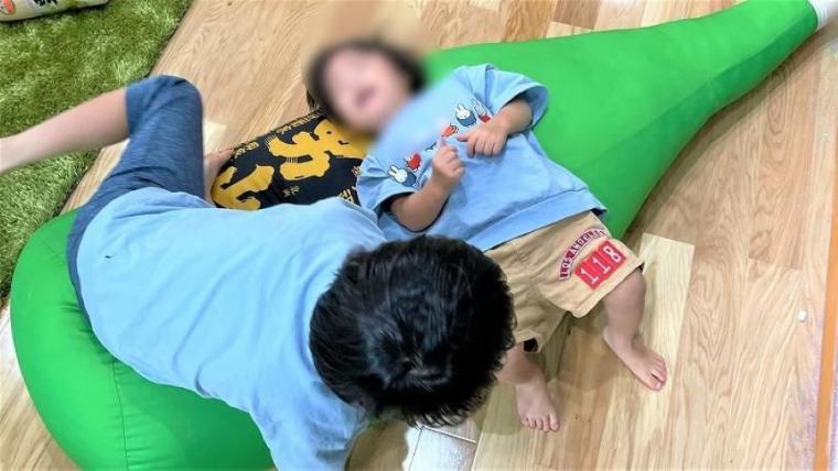 “一升瓶”でこんなにはしゃげる！老舗酒蔵×子どもの遊び場がすごかった！唯一無二の新スポット【渕上パパが行く、公園ブラボー＃20】