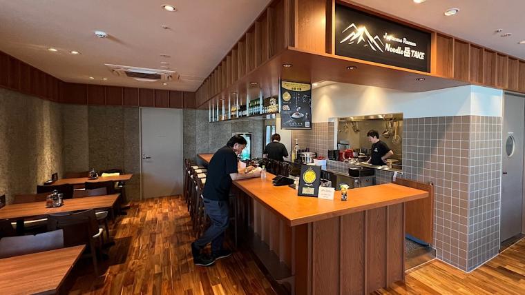 富山駅徒歩圏内に新たなグルメテーマパーク【GURUNAVI FOODHALL WYE 富山】北陸の食を楽しむ全6店