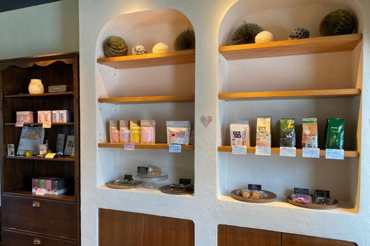 沖縄県産素材を活かして”こだわりスイーツ”「Joie Joie （ジョワジョワ）326」読谷産バニラのシュークリームも人気（読谷村）